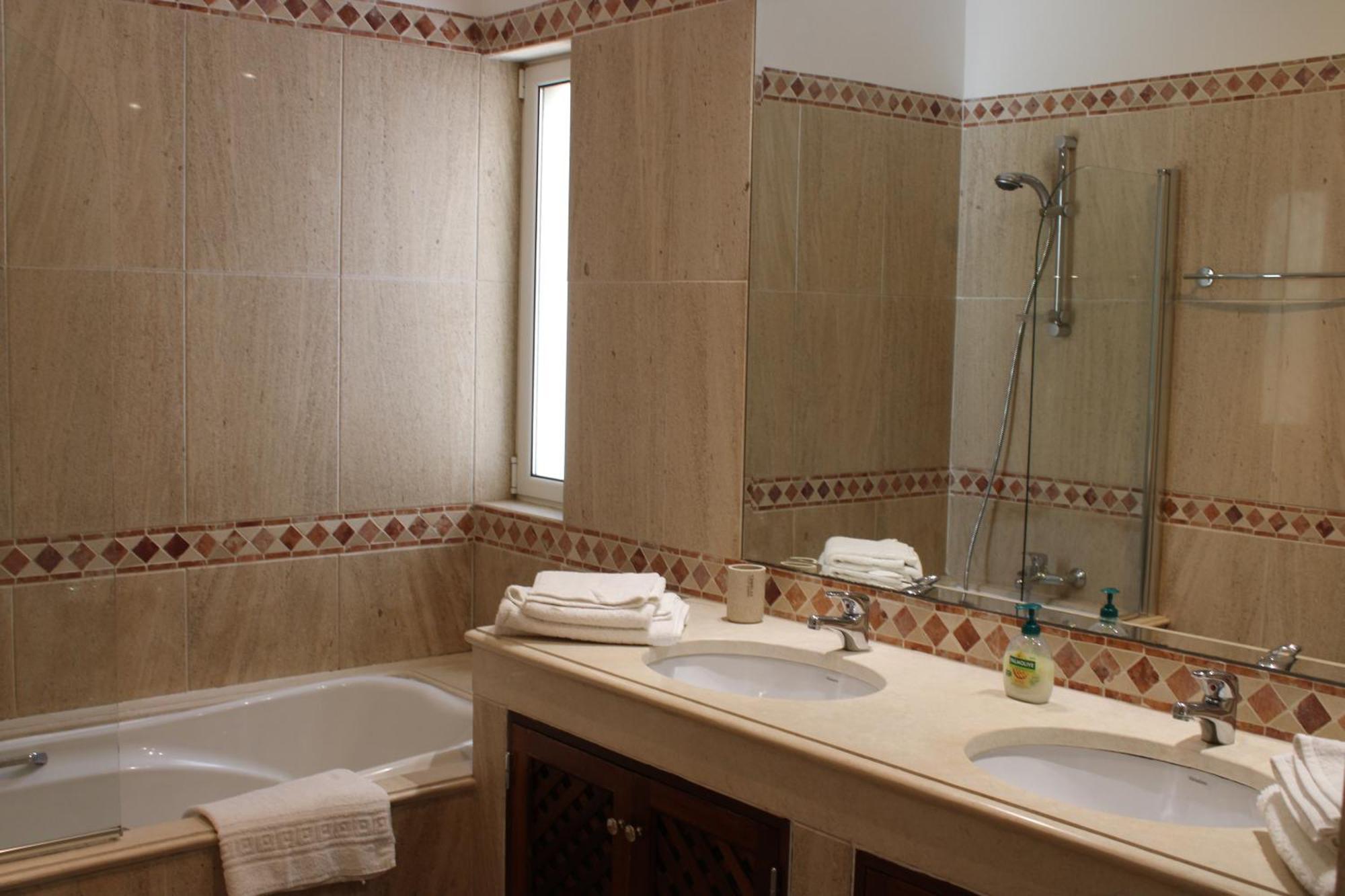 Luxury 2 Bedroom Apartment With Private Garden Almancil Exterior photo