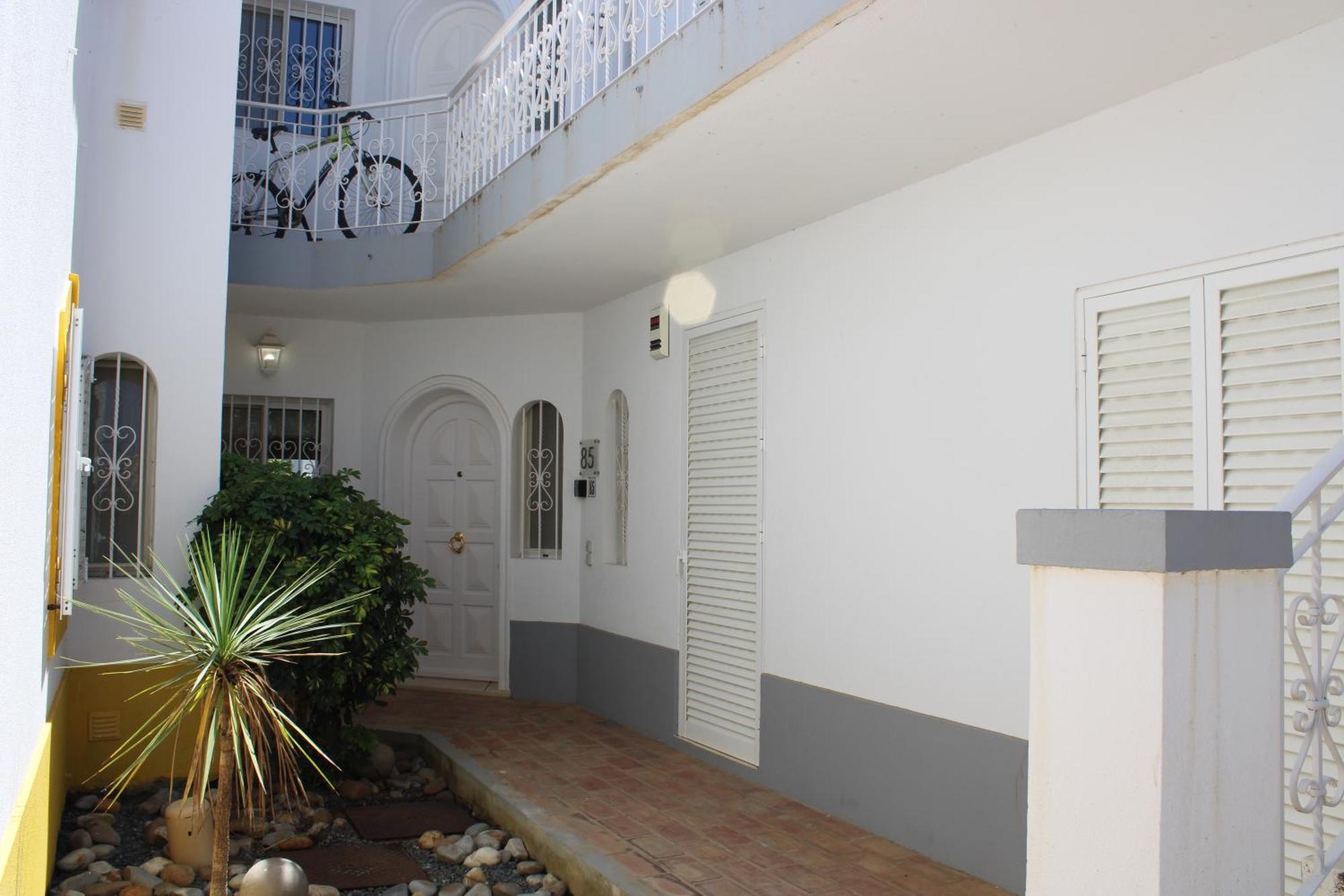 Luxury 2 Bedroom Apartment With Private Garden Almancil Exterior photo